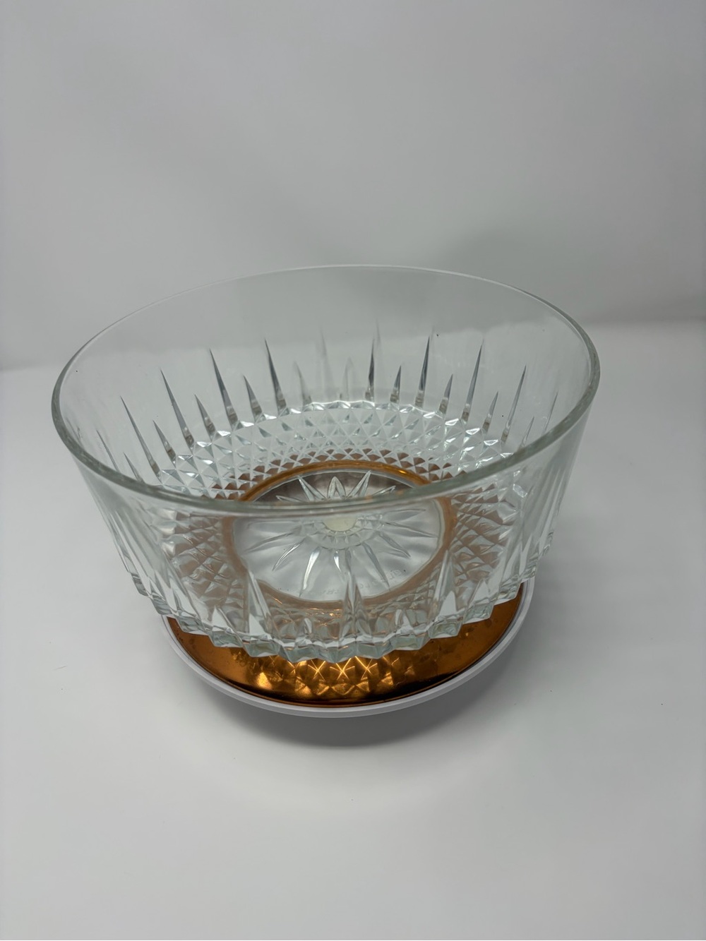 9" COPPERCRAFT ARCOROC FRANCE GLASS BOWL WITH COPPER BOTTOM BASE